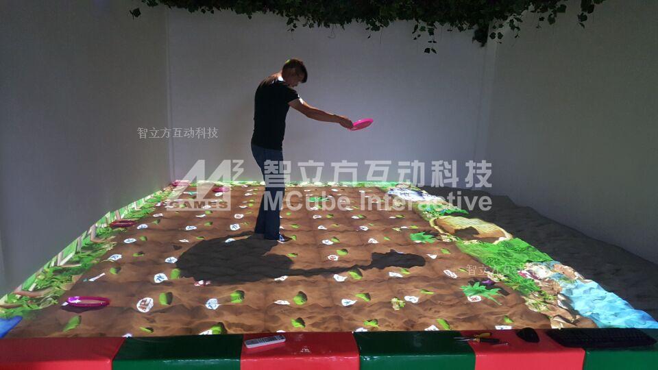 儿童乐园传统沙池升级？智立方互动投影沙滩沙盘助高人气！